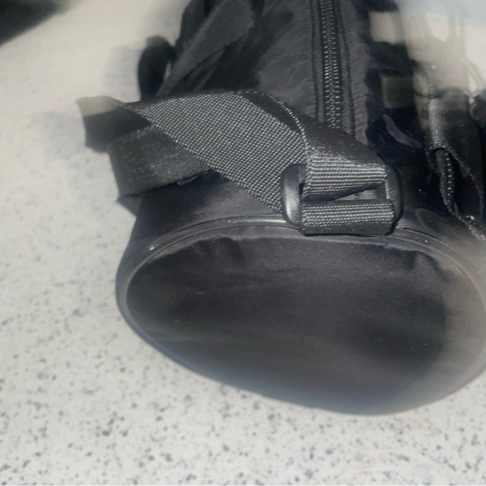 Stylish Reebok gym bag - Picture 6 of 16